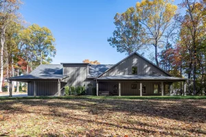 cobble-creek-custom-homes-lakeview-barndominium-exterior-rear-mooresville-nc copy