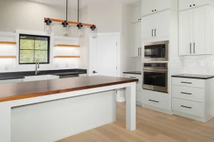 cobble-creek-custom-homes-lakeview-barndominium-kitchen-island-mooresville-nc copy