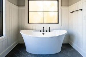 cobble-creek-custom-homes-lakeview-barndominium-tub-mooresville-nc copy
