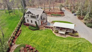 craftsman-style-garage-10-1024x576