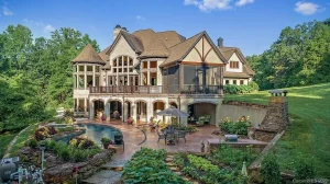 french-country-home-1b